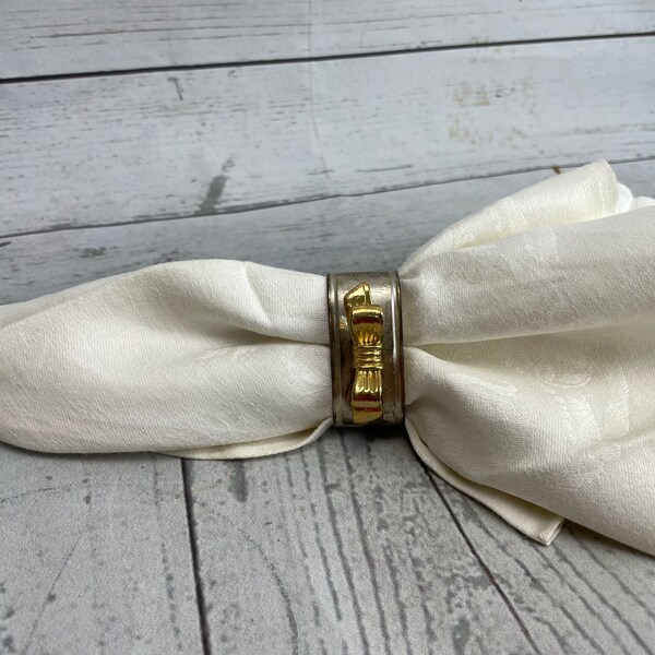 Vintage Rustic Metal Napkin Rings Set of 8 Bow Design Silver Gold Colored