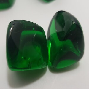 Green Obsidian helps to overcome feelings of stagnation. Acts as a shield, psychic stone with many metaphysical properties. Mayan stone. image 2