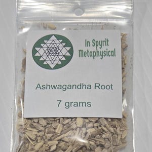 A single clear bag of Ashwagandha Root from In Spryit Metaphysical, labeled as 7 grams, showing the natural shredded root texture and the company's circular green logo