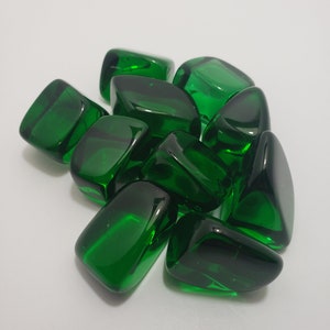 Green Obsidian helps to overcome feelings of stagnation. Acts as a shield, psychic stone with many metaphysical properties. Mayan stone. image 4