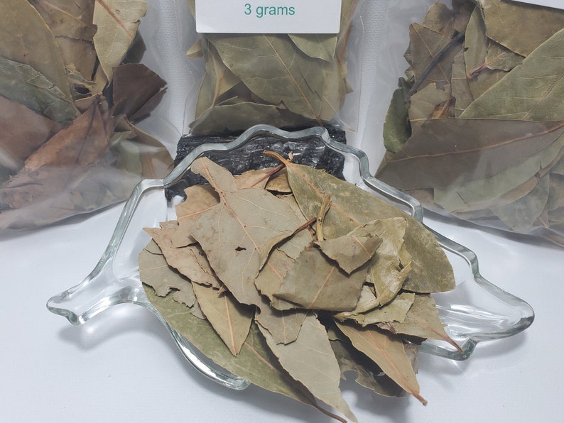 Bay Leaf,They have been proven to be useful in the treatment of migraines.Metaphysical shop,Wiccan shop,Witchcraft shop,Herb shop, 