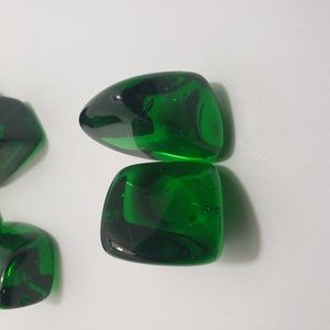 Green Obsidian helps to overcome feelings of stagnation. Acts as a shield, psychic stone with many metaphysical properties. Mayan stone. image 3