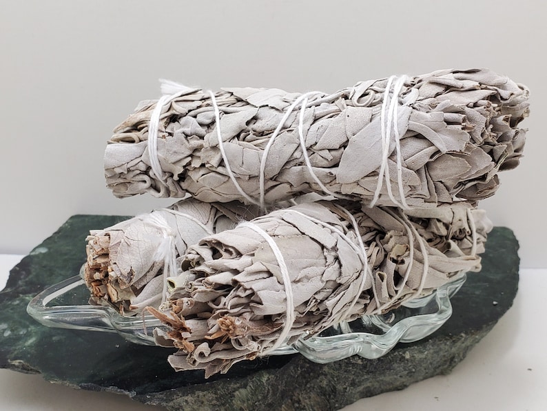 White Sage Single Stick,White Sage is a wonderful smudge for everyday use.Burning sage is thought to release negative ions.Metaphysical shop 