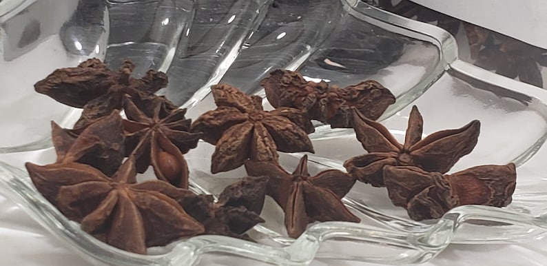 Anise Star Whole or Illicium Vertum it has many documented medicinal uses as very as metaphysical prop,Wiccan shop,Herbal shop,herbs,erties. 