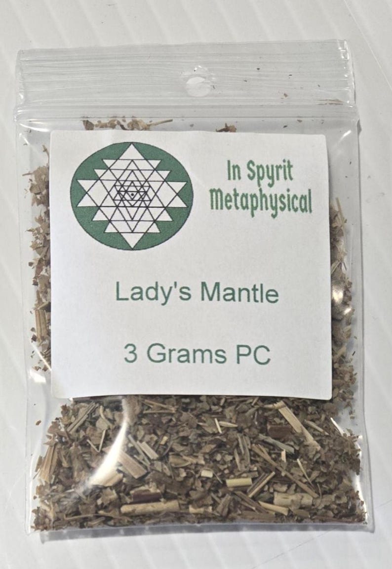 A single clear 3g sample bag of dried Lady's Mantle herb with an In Spyrit Metaphysical label, showcasing the cut and sifted botanical texture against a clean white background. InSpyritMetaphysical.