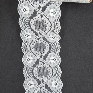 Beautiful tule white floral scalloped lace. Fine details, pretty pattern. Made in USA. Unused. Wedding. Romantic craft. Junk journal. Sew.