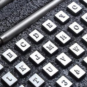 Cikonielf Ensemble de poinçons de lettres en acier Jeu de poinçons à