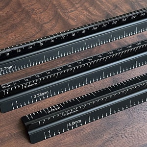 Black triangular ruler 31cm, cutting ruler, cutting distance ruler, leather handmade DIY, self-made leather goods,diamond cut aluminum alloy