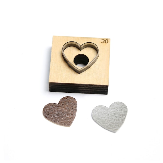 和洋裁材料 Les Coeurs d'isa Custom Heart Leather Cutting Die, Leather & Paper Sizzix Crafts