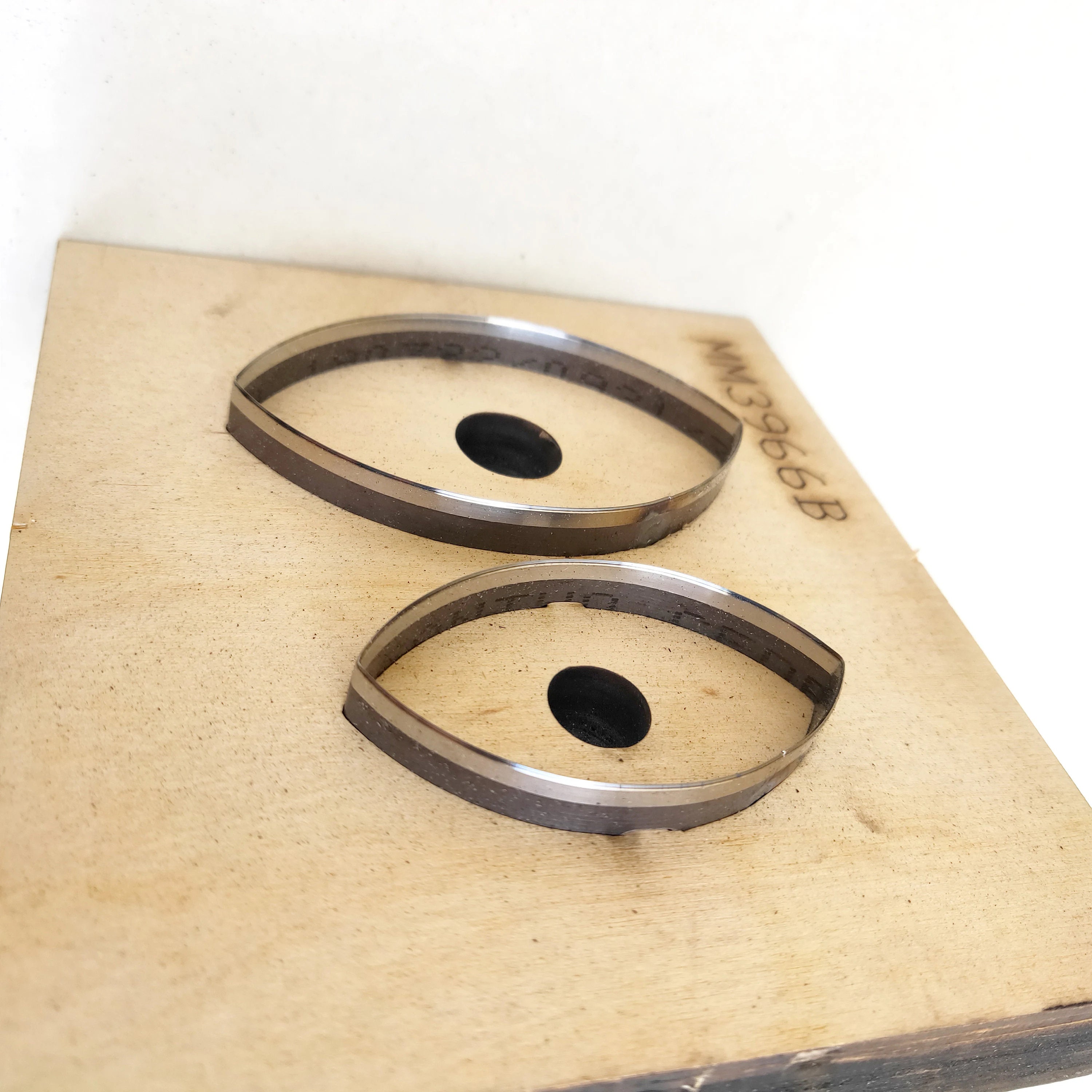Stampo A Campana Per Pelletteria Hztyyier - Utensile Artigianale Per Creare Campane In Pelle (30mm)