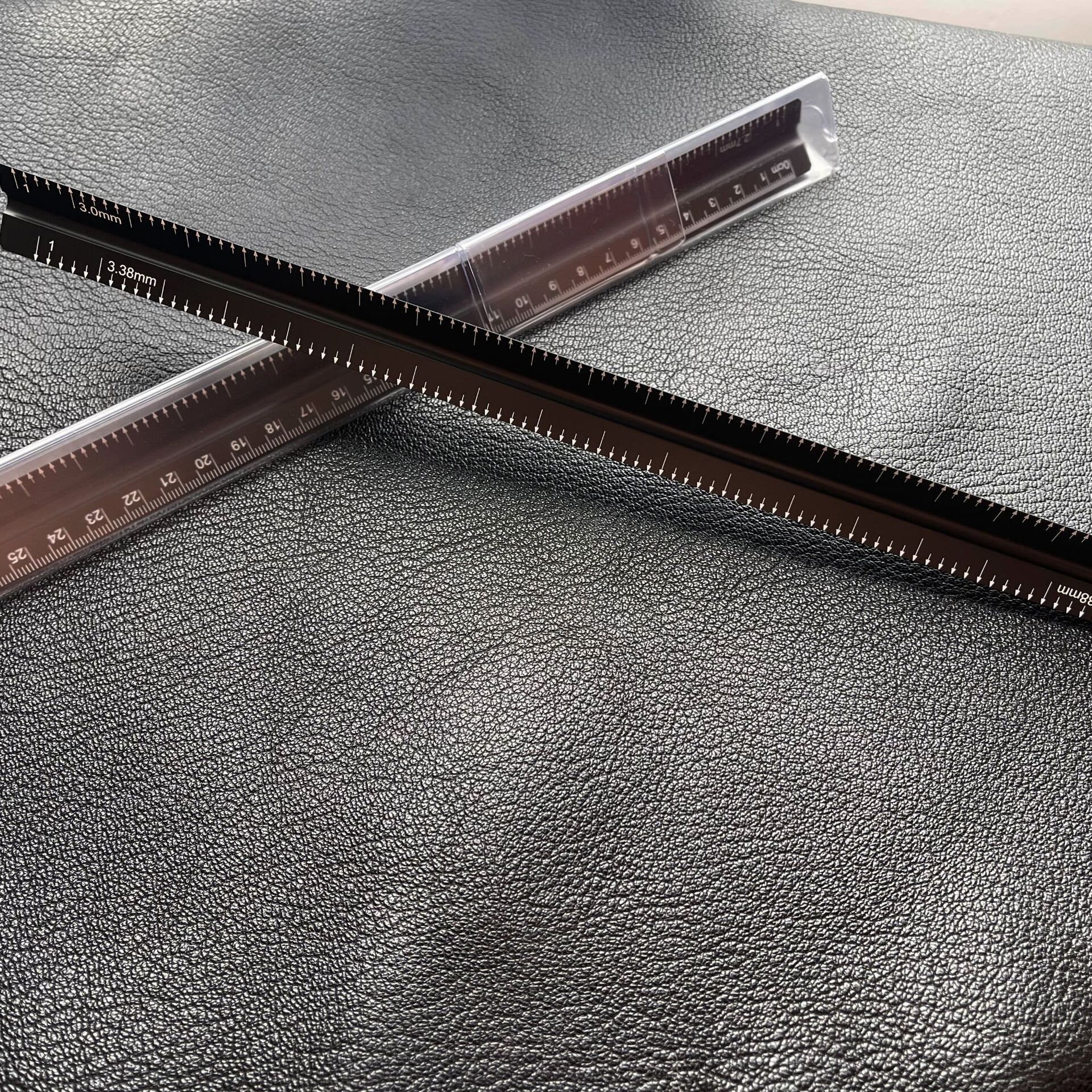 Black Triangular Ruler 31cm, Cutting Ruler, Cutting Distance Ruler ...