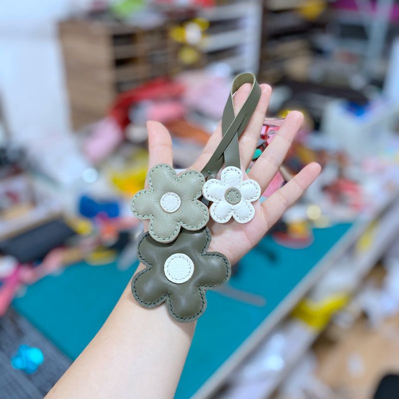 Matrice De Découpe En Cuir Forme Fleur - 25 Mm, Avec Base En Bois - Pour Créer Des Pendentifs, Porte-clés Ou Décorations - Loisir Créatif Facile - 2