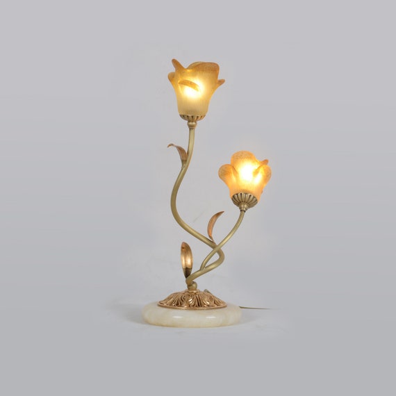 glass flower table lamp