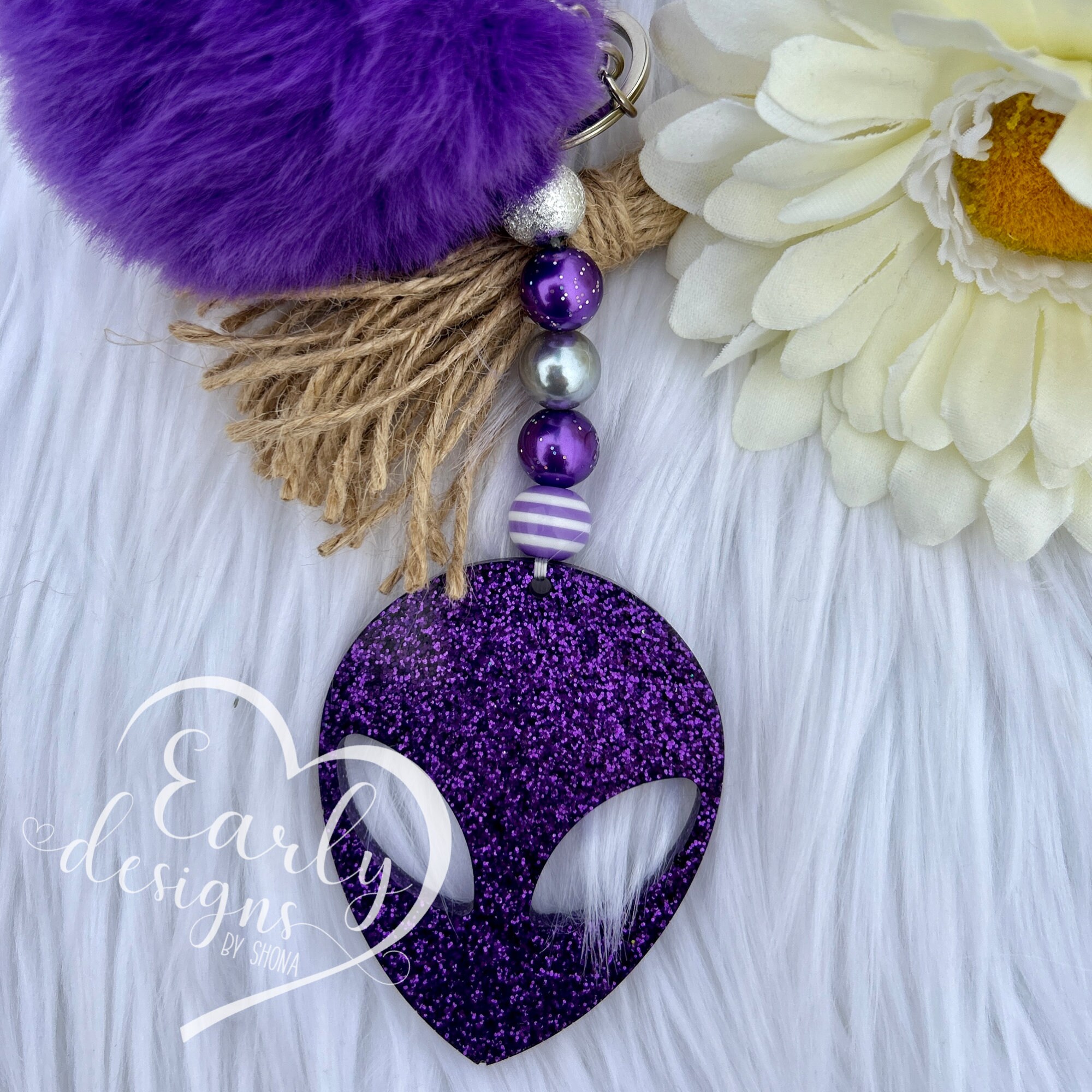 Alien Key Chain - Resin Alien Key Chain - UFO Lover Gift ...