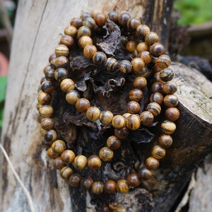 6mm/8mm Natural Wood Tiger Lines and Speckle Sandalwood Beads 108 Mala , Round Bead  Yoga Buddhism Prayer Mala Beads