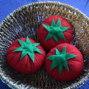 3 Felt Tomatoes