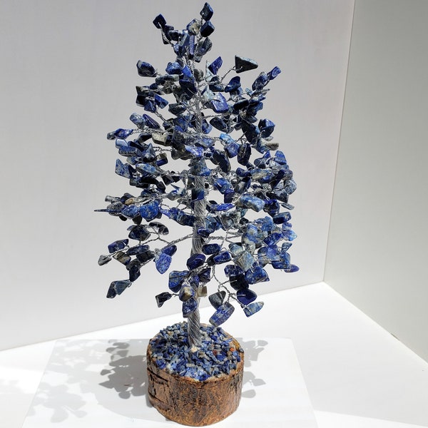 Lapis Lazuli Blauwe Edelsteen boom op houten basis w / zilver of goud draad