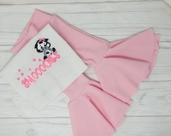 Girls Bell Bottom Outfit, Valentinstag Shirt für Mädchen, Valentinstag Outfits, Herz Shirt, Valentinstag gesticktes Shirt
