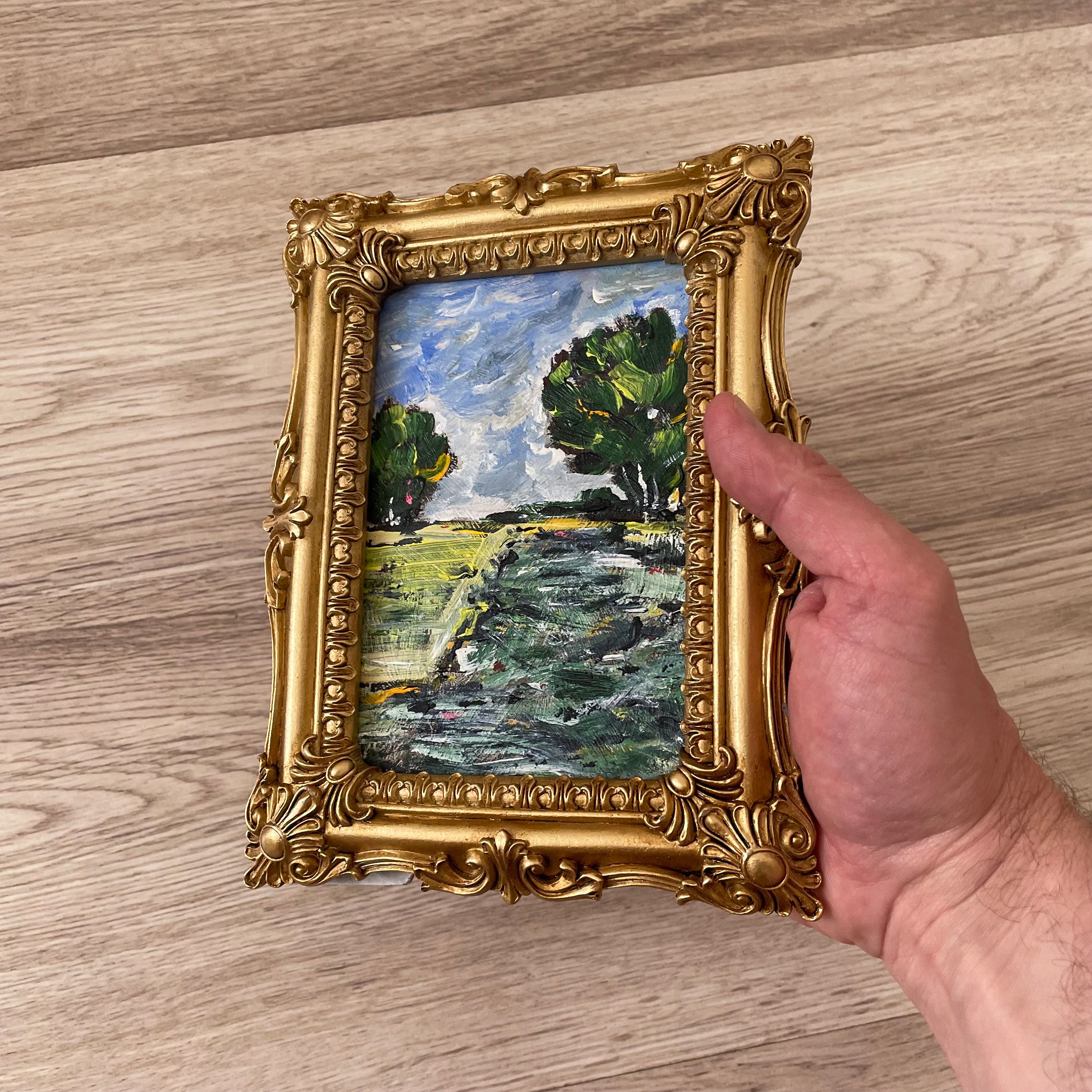 アンティーク　油絵　風景画 金色フレーム 小型 金枠のヴィンテージ絵画、油絵ミニチュア、ヴィンテージ油絵オリジナル
