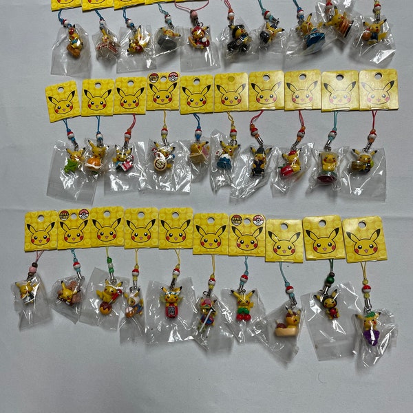 Takara Tomy Pokémon Surfing Pikachu Keychain – Original PVC Figure, Made In China