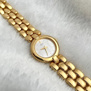 Rare Vintage Seiko Mother of Pearl Dial Gold Plated New Old Stock 1N00 0079.