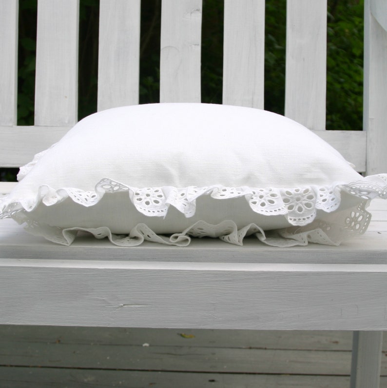 Shabby Chic White Lace Decorative Pillow Sofa Cushion with Cotton Lace. Luxury Pillow in Boho style