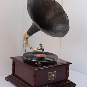 Home Decor - Collectible Vinyl Turntable Vintage Gramophone with Black Horn - Classic Phonograph Record Player -Antique Music Player