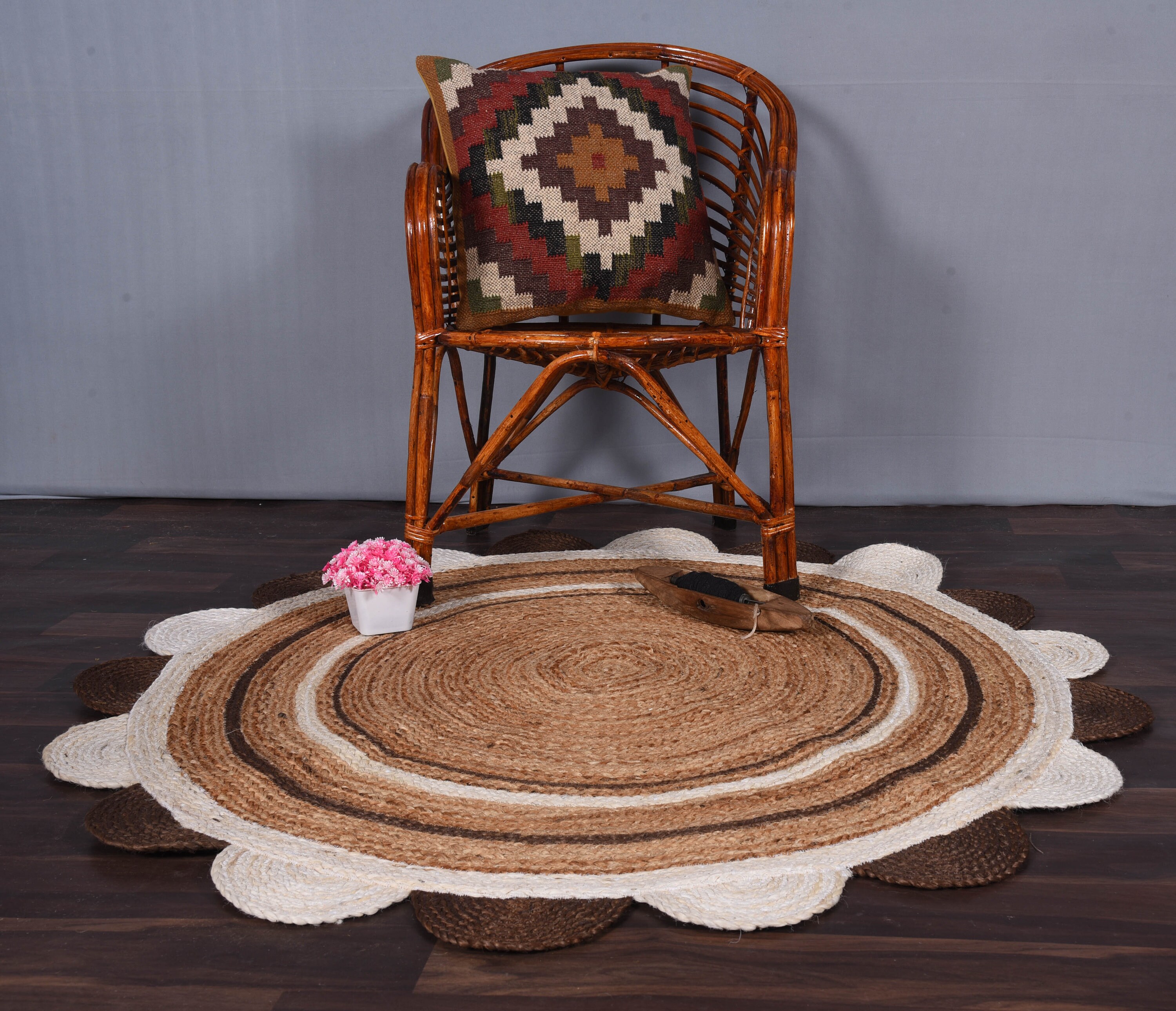 Round Scalloped Jute Rug Red Scallop Rug Natural Jute Rug Etsy