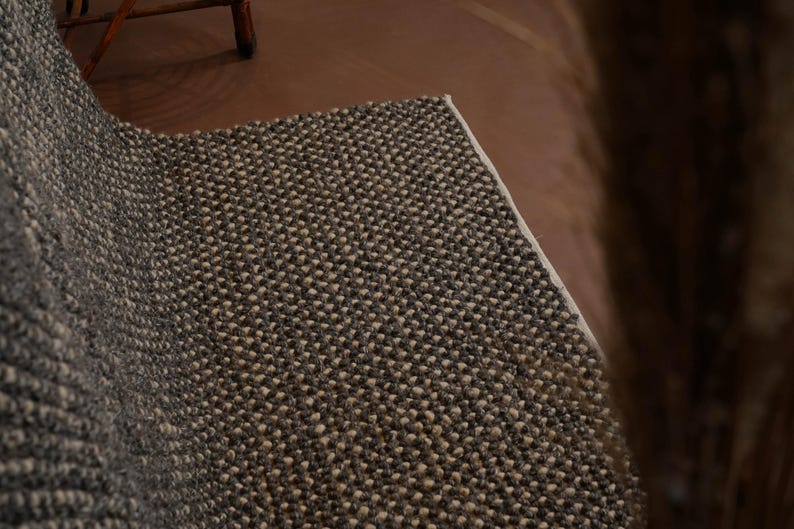 Handwoven Chunky Wool Rug: Pebble Loop Texture, Scandinavian Style Charcoal Grey Wool rugs, Hand Tufted cotton wool carpets for home decor image 3