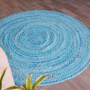 Tapis ronds en coton faits main confortables, tapis rond bleuté vibrant, tapis beiges assortis au sol, tapis boho chindi de taille personnalisée