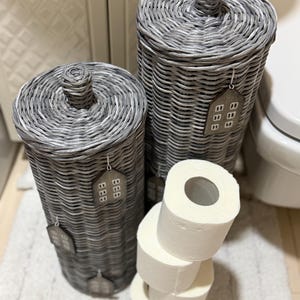 Lidded Wicker Toilet Paper Basket: Bathroom Storage image 19