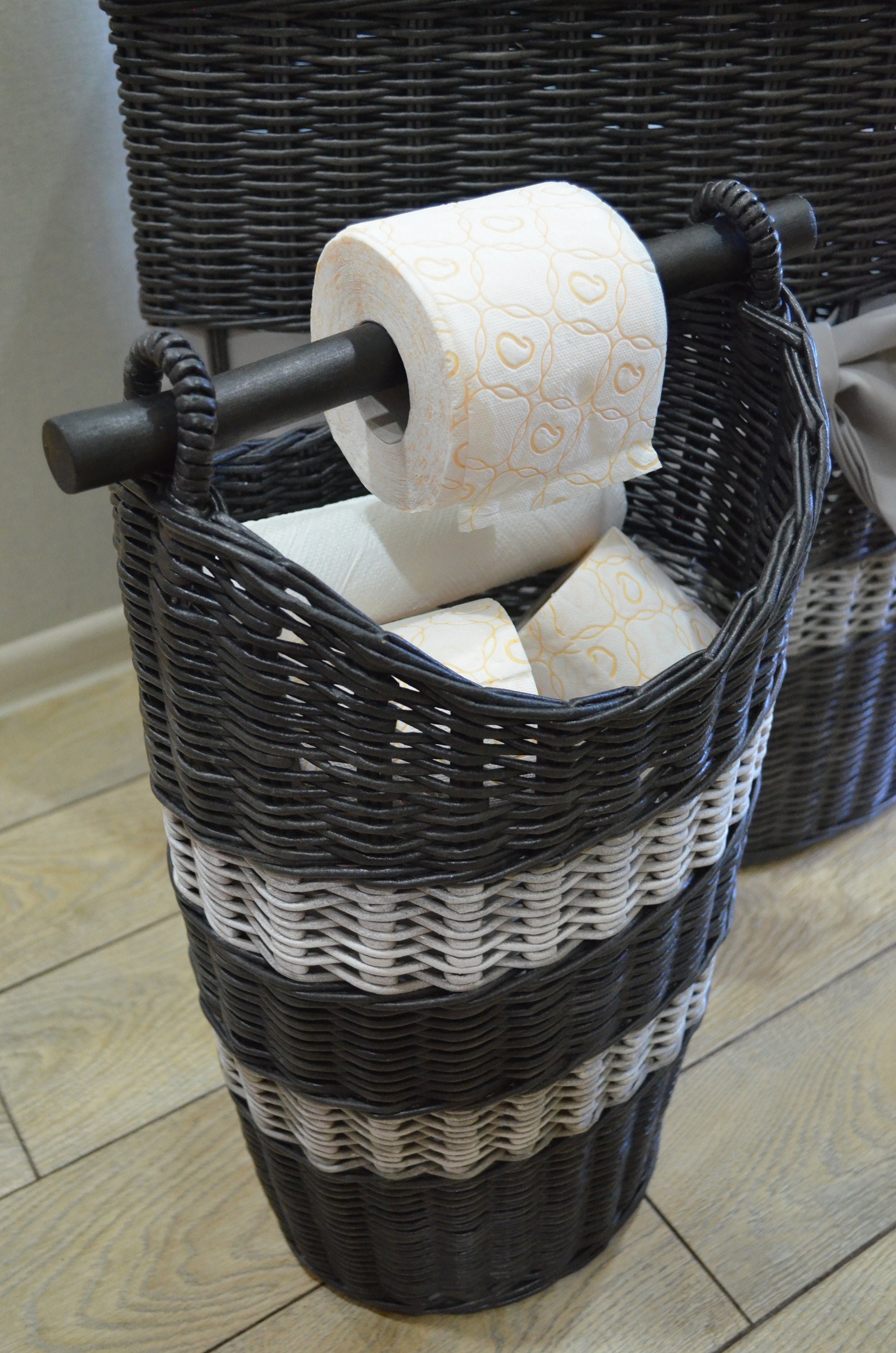 Wicker Toilet Paper Basket with Handle: Bathroom Storage