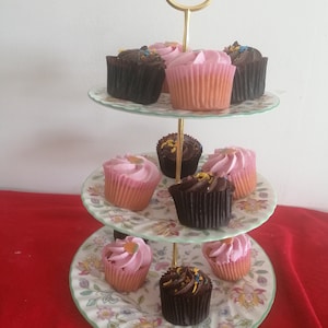 Minton Haddon Hall 3 Tier cake stand in good condition Free delivery