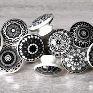 Knob & Pull Set for Kitchen Cabinet and Furniture - Dresser Drawer, Black and White Kaleidoscope, Customizable Handmade Knobs - Perfect Gift