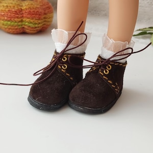 Lässige braune Wildleder-Stiefel für Ruby Red Siblies & Fashion Friends Puppe / VORBESTELLUNG / Lässige braune Wildleder-Stiefel 5 cm für Jungen-Puppe in 14 Zoll