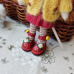 Shoes for Maileg Mouse Big and Little Sister, Red leather strawberry shoes for dollhouse miniature toy clothes, Maileg maus zubehör kleidung