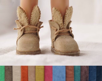 パオラ・レイナ 32 cm 人形用イースターバニーブーツ、ルビーレッドシ