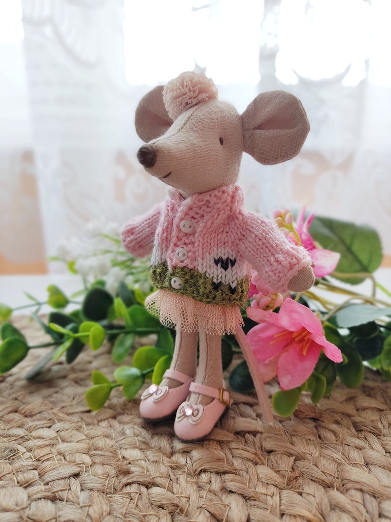 Pink cardigan for Maileg Mouse on Christmas, Sheep sweater for Little Sister Mice, Jumper for Big Brother Maileg Maus on Easter clothes image 4