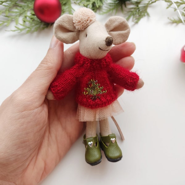 Red Christmas sweater for Maileg mouse Little Sister, Cardigan for Mom and Dad, Grandparents Maileg Mice, Miniature clothes for Big Brother