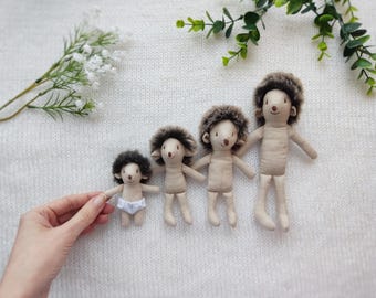 Familia de erizos de peluche para miniaturas de casas de muñecas / Amigo erizo para mini ratón suave, juguetes de bolsillo de muñeca de tela de 4 pulgadas coleccionables por artistas