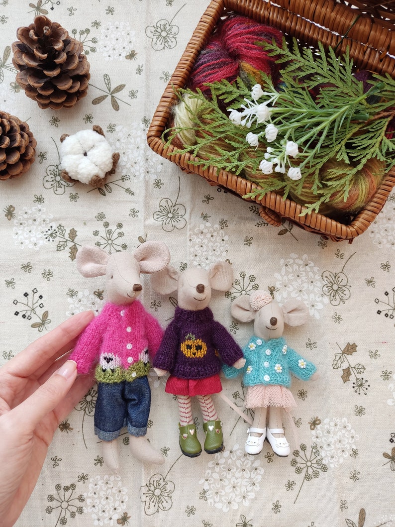 Pink cardigan for Maileg Mouse on Christmas, Sheep sweater for Little Sister Mice, Jumper for Big Brother Maileg Maus on Easter clothes image 9