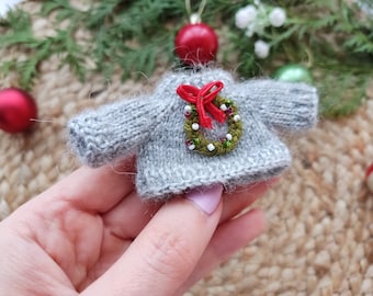 Jingle Bell sweater for Maileg mouse / Gray Christmas sweater with wreath for Big Brother, Little Sister, Clothes for Mom & Dad Maileg Mice