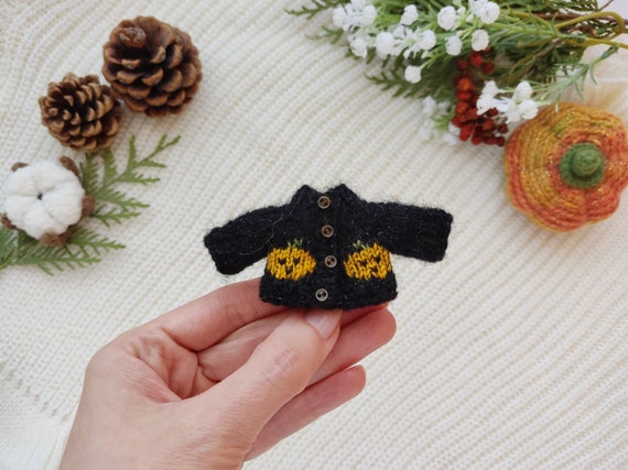 Black pumpkin sweater for Little Sister maileg mouse, Halloween clothes for Big Brother Mice, Outfit for tiny dollhouse toy maus kleidung