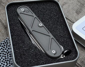 Pocket knife - TITAN - oldcross dark wash triangle - fully assembled - ti, oc - Titanium Grade 5 (Ti 6AI 4V) - 91 mm - SAK - Swiss knife