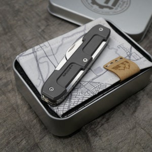 TITAN - asymmetric dark wash - fertig montiertes Taschenmesser - Titan Grade 5  (Ti 6AI 4V)  - 93mm - SAK - EDC