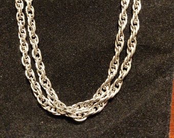 Vintage Women's Triple Linked Silver Plated Rope Necklace 26 Inches