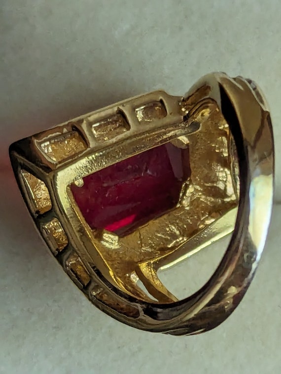 Synthetic Ruby and CZ Statement Ring Vintage Mint… - image 4