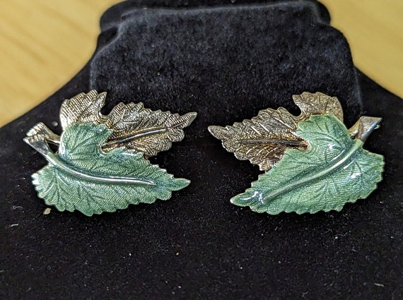 Vintage 1970s Enamel Maple Leaf Pierced Earrings