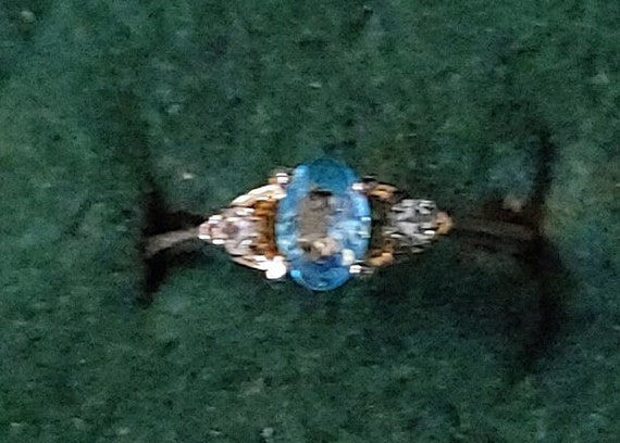 Vintage Fashion Jewelry This is a Oval Blue Topaz… - image 2