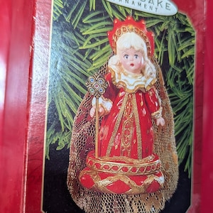 Red Queen-Alice in Wonderland Madame Alexander